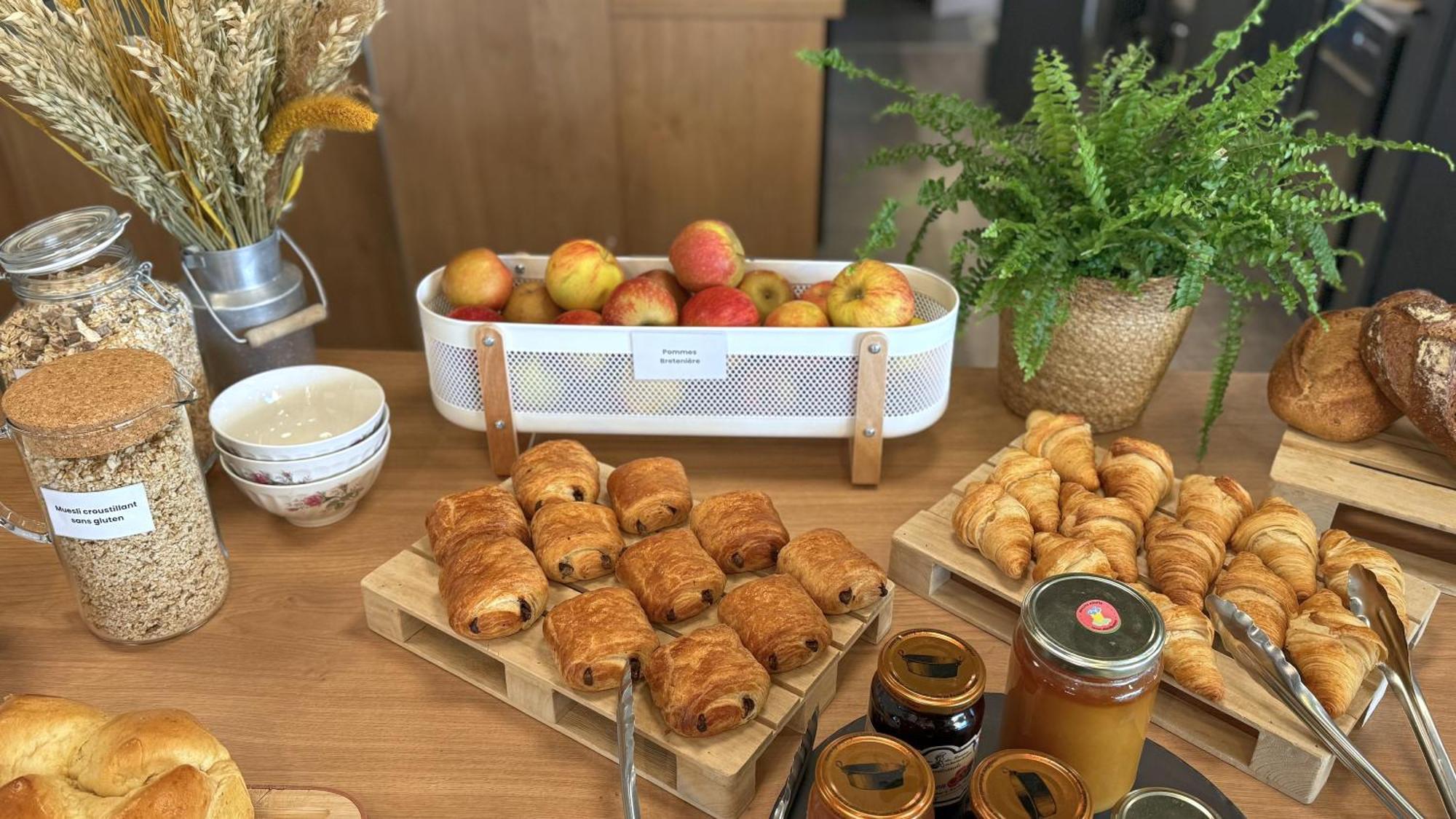 Greet Hotel Dijon Sud Longvic Zewnętrze zdjęcie